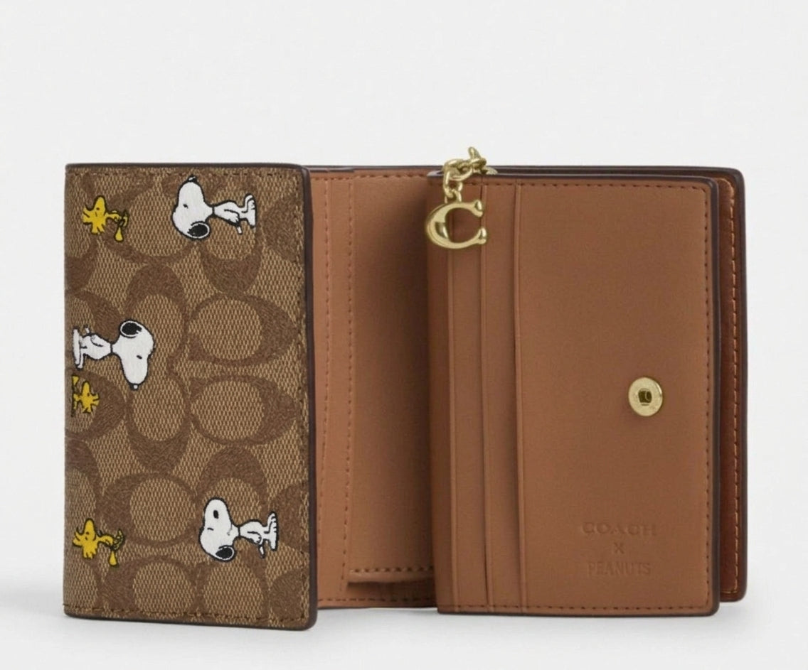 NWT Coach X Peanuts Snap Wallet In Signature Canvas With Snoopy Print CBN32 Tan